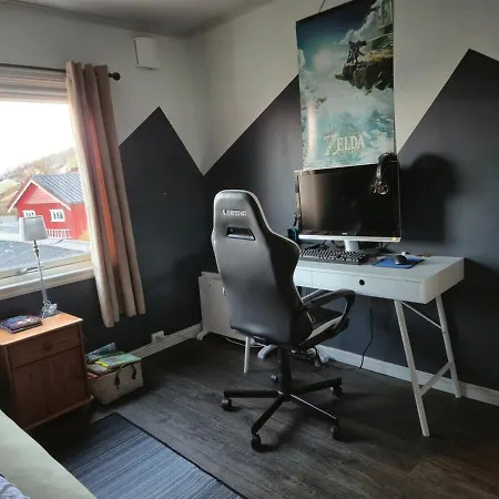 Moderne Perle Pa Med Boblebad Og Fjellutsikt Villa