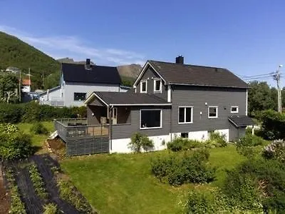 House In The Center Of Oksnes Municipality *