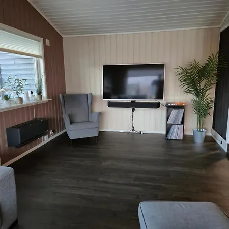 Moderne Perle Pa Med Boblebad Og Fjellutsikt Villa *